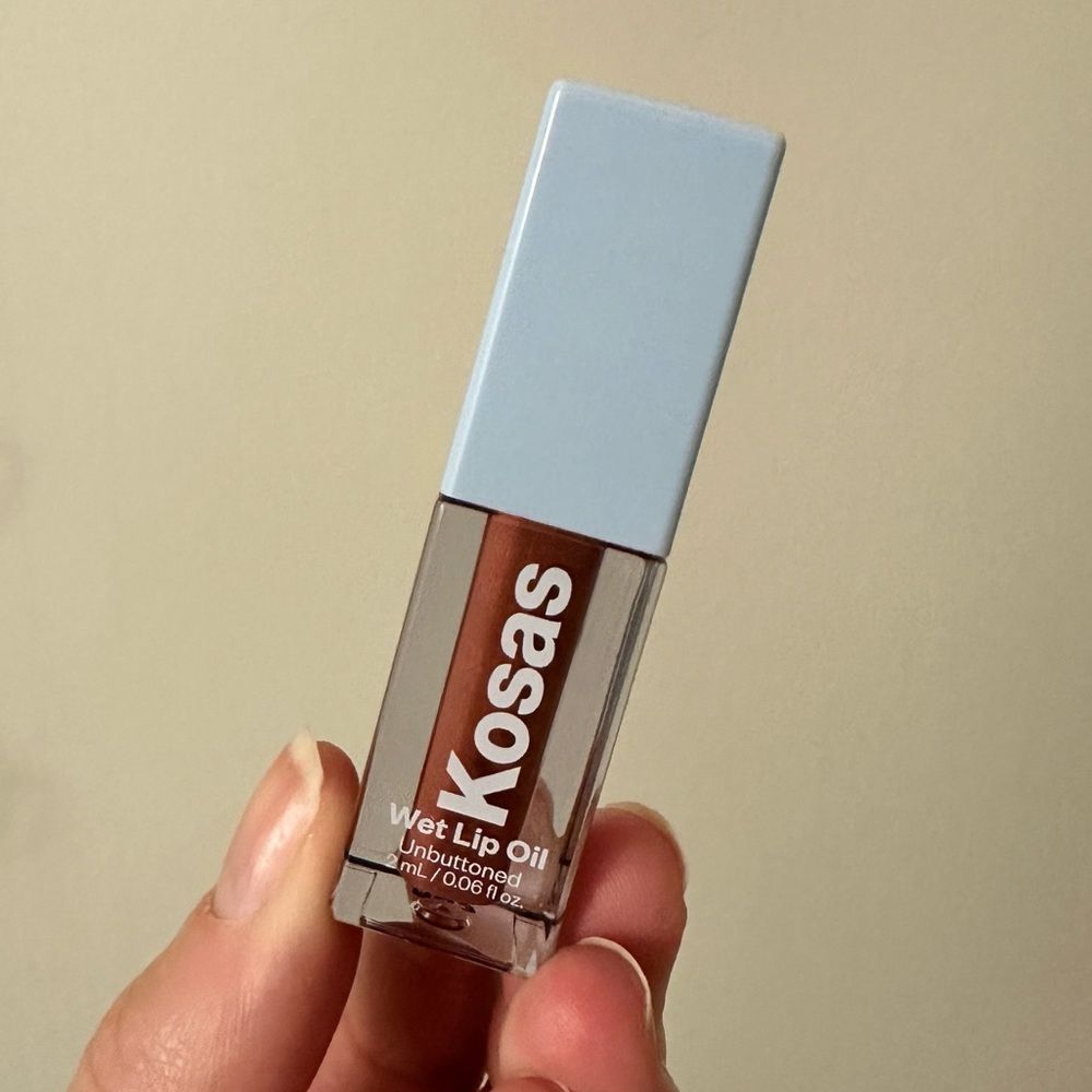 Kosas wet lip oil shade unbuttoned